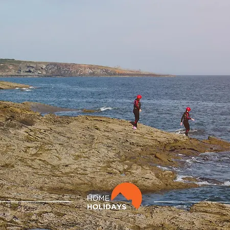 #309 Marine By Holidays Apartment *